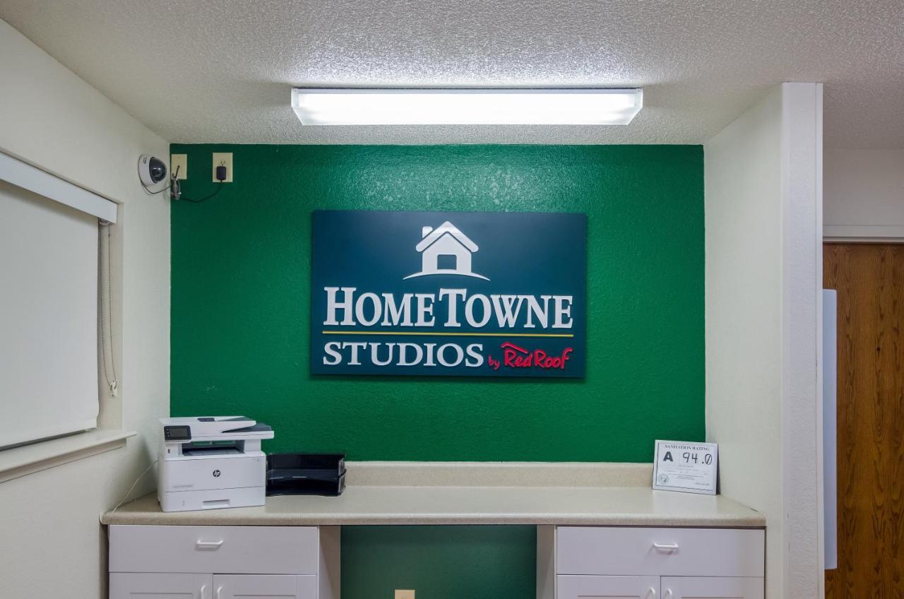 Hometowne Studios By Red Roof Winston-Salem - University Pkwy Zewnętrze zdjęcie