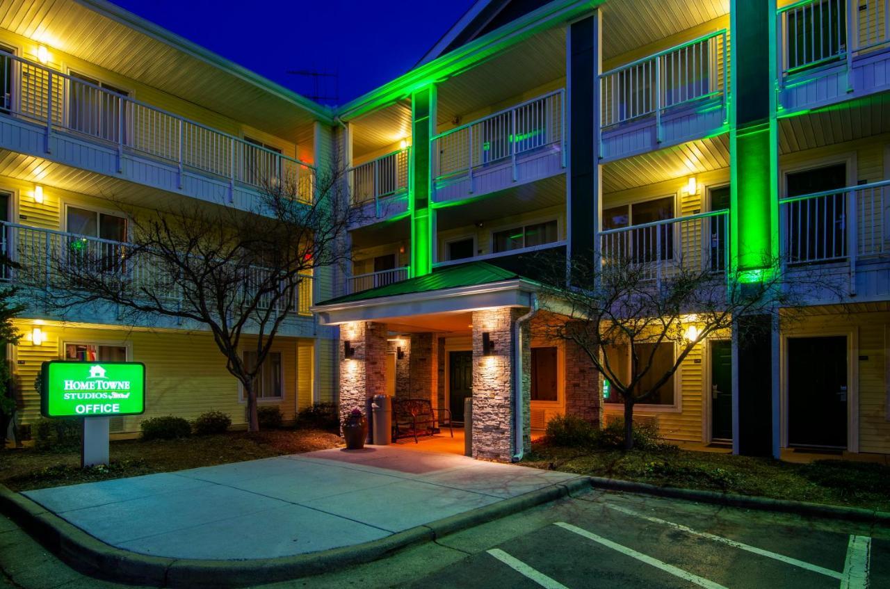 Hometowne Studios By Red Roof Winston-Salem - University Pkwy Zewnętrze zdjęcie